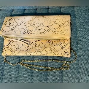 Urban Expressions Crossbody Purse (EUC)